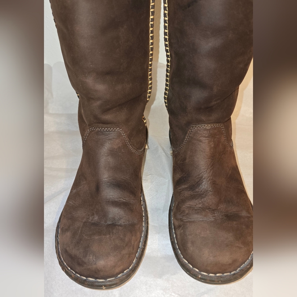 UGG Brown Heeled Boots with Purple Trim - Picture 6 of 14